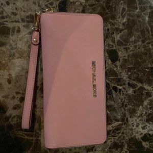 Michael kors wallet